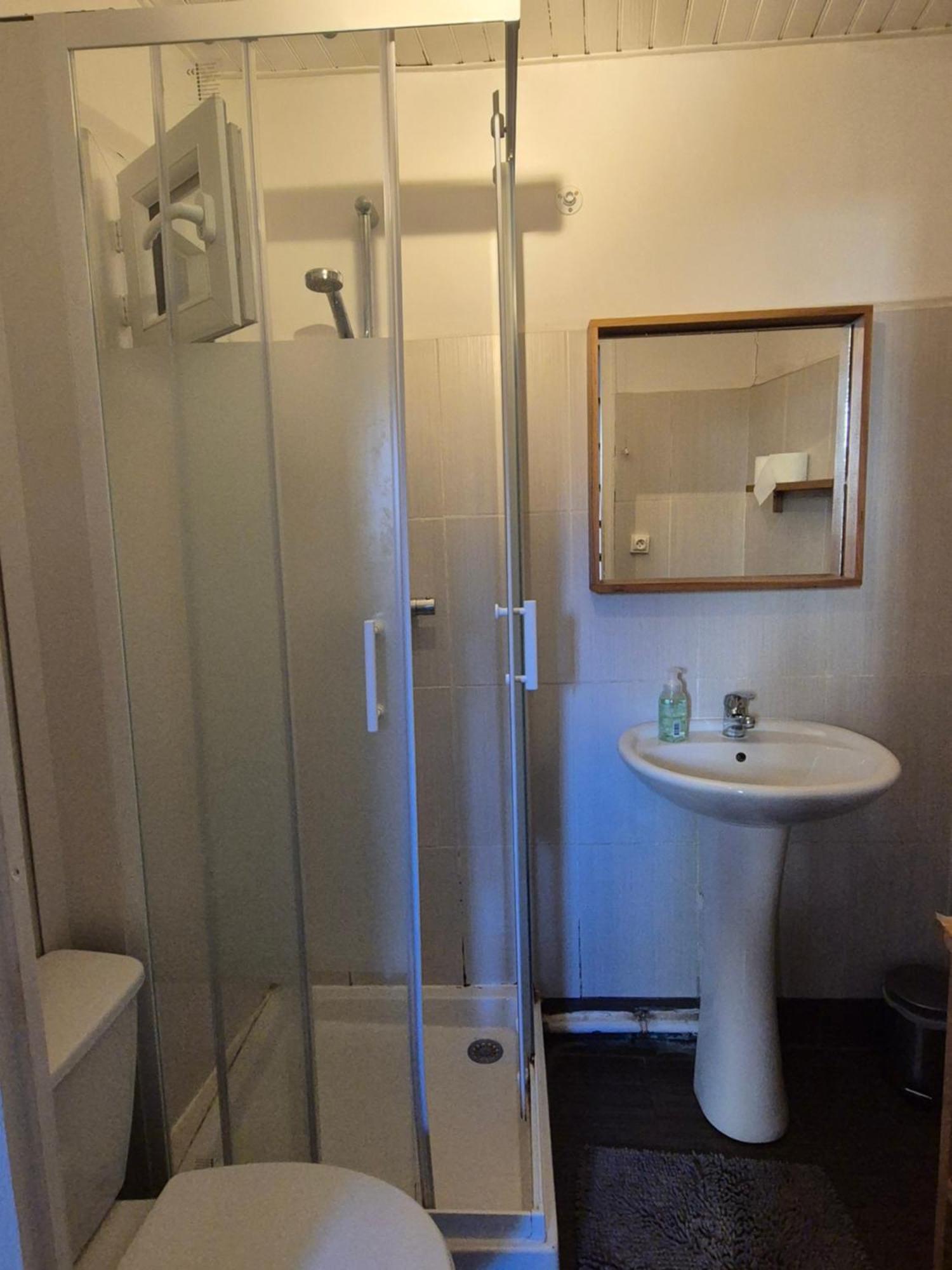 Apartamento Au Coeur Du Panier Avec Terrasse 2 A 4 Personnes Climatisation Marsella Exterior foto